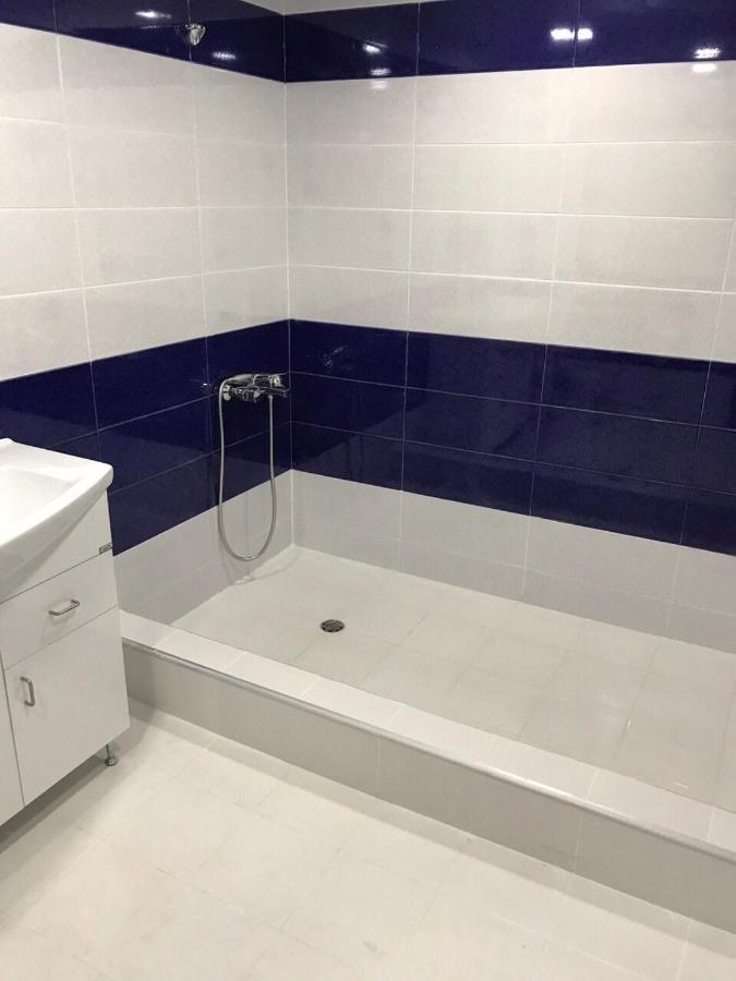 Friend'S House Rooms Near Airport Ghukasavan Luaran gambar