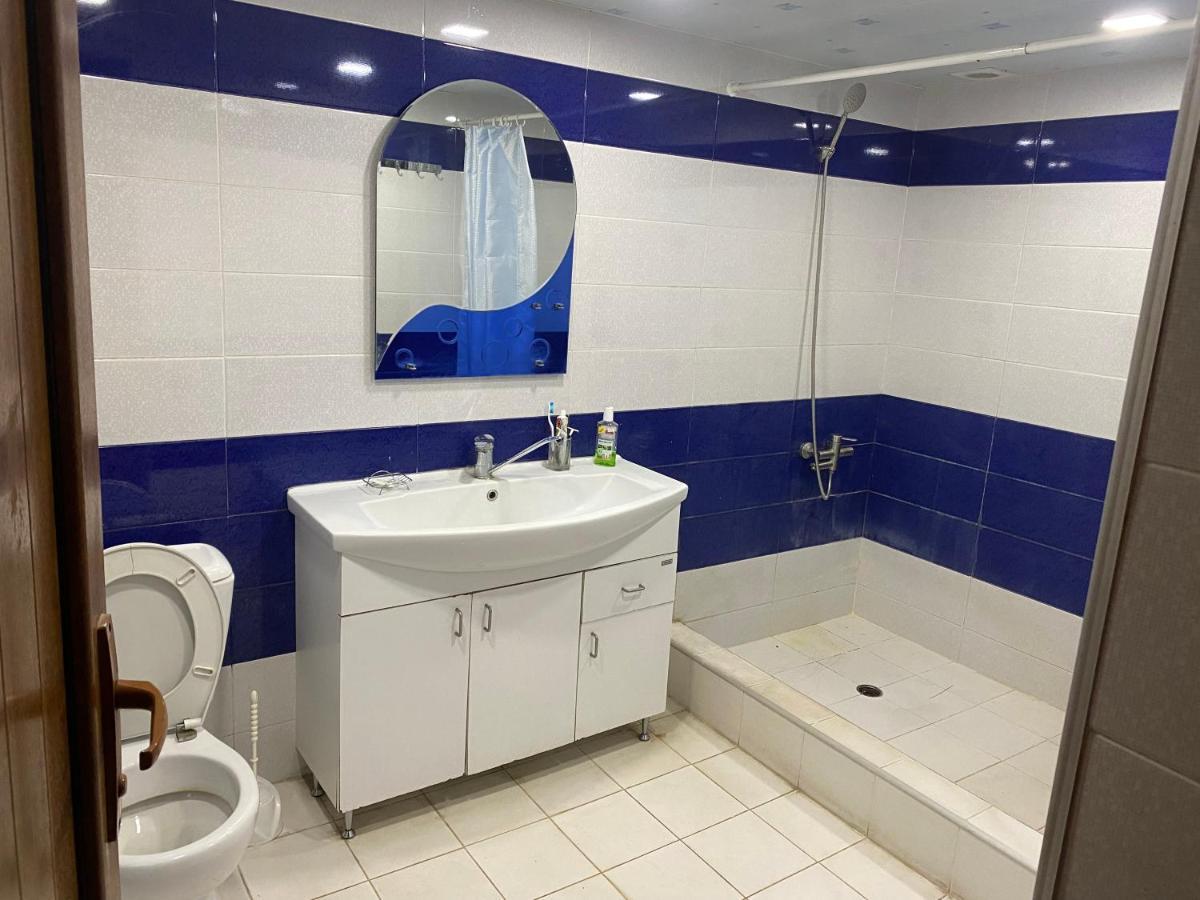 Friend'S House Rooms Near Airport Ghukasavan Luaran gambar